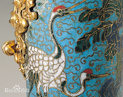 明景泰款掐丝珐琅鹿鹤长春花插纹饰细节图 明景泰款掐丝珐琅鹿鹤长春花插纹饰细节图.jpg