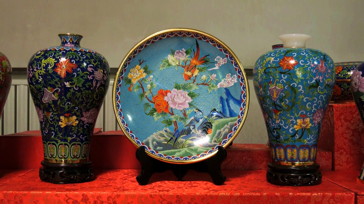 制作完成的景泰蓝产品 摄影 魏荣亮 制作完成的景泰蓝产品 摄影 魏荣亮.jpg